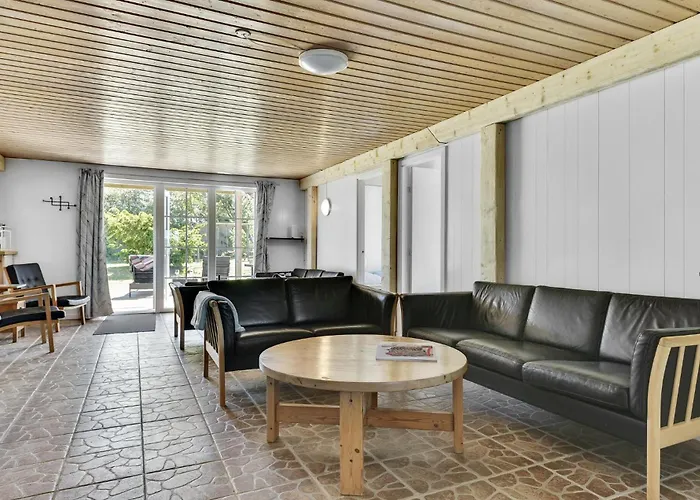 Four-bedroom With A Fireplace 01 *