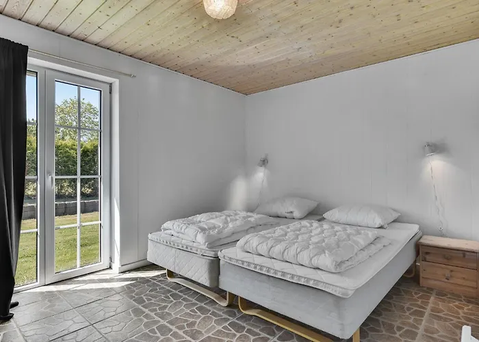 Four-bedroom With A Fireplace 01 Prázdninový dům