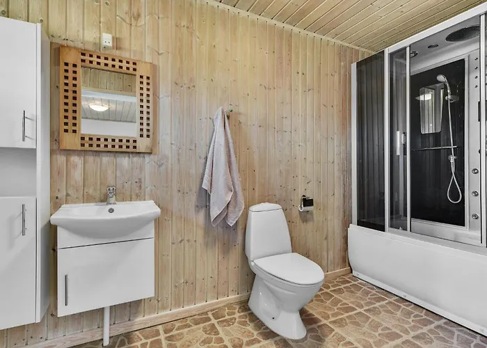 Four-bedroom With A Fireplace 01 Prázdninový dům